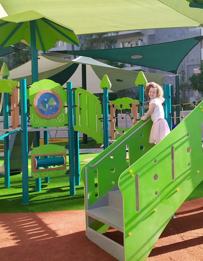 St.Paul Girl Full shot